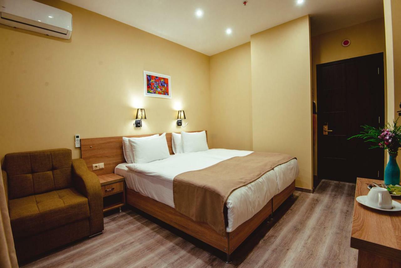 Bliss Hotel Тбілісі Екстер'єр фото