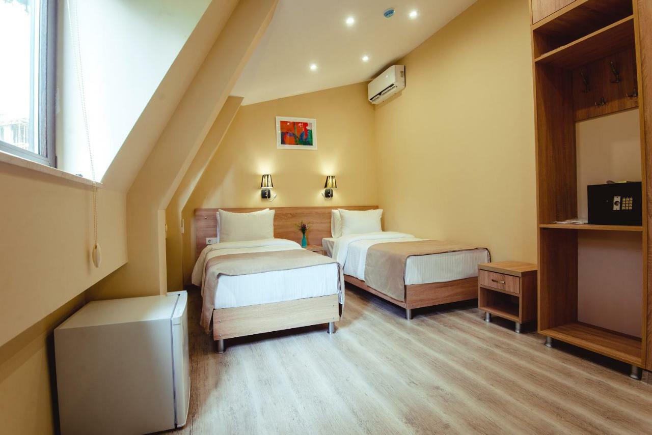 Bliss Hotel Тбілісі Екстер'єр фото